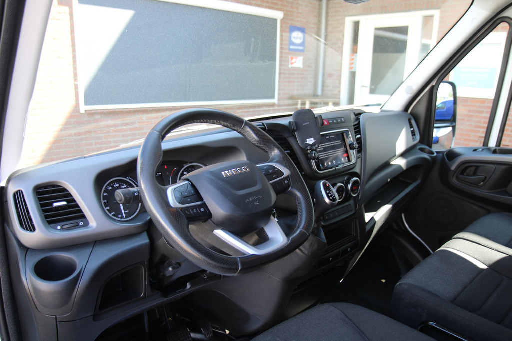Iveco Daily 35S14V 2.3 410L L5H2 / Automaat / 3,5 ton trek / Trekhaak 3