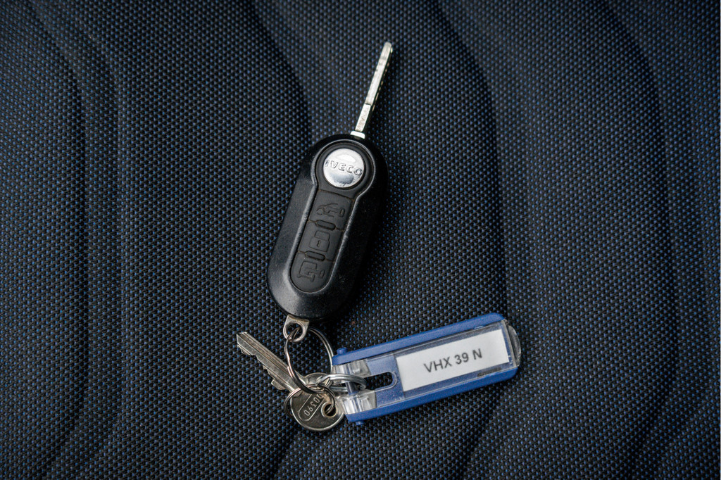 Iveco Daily **35S14V 2.3 L2H2 | 136 PK | Cruise | Airco | 3500 KG Trekgewicht** 21