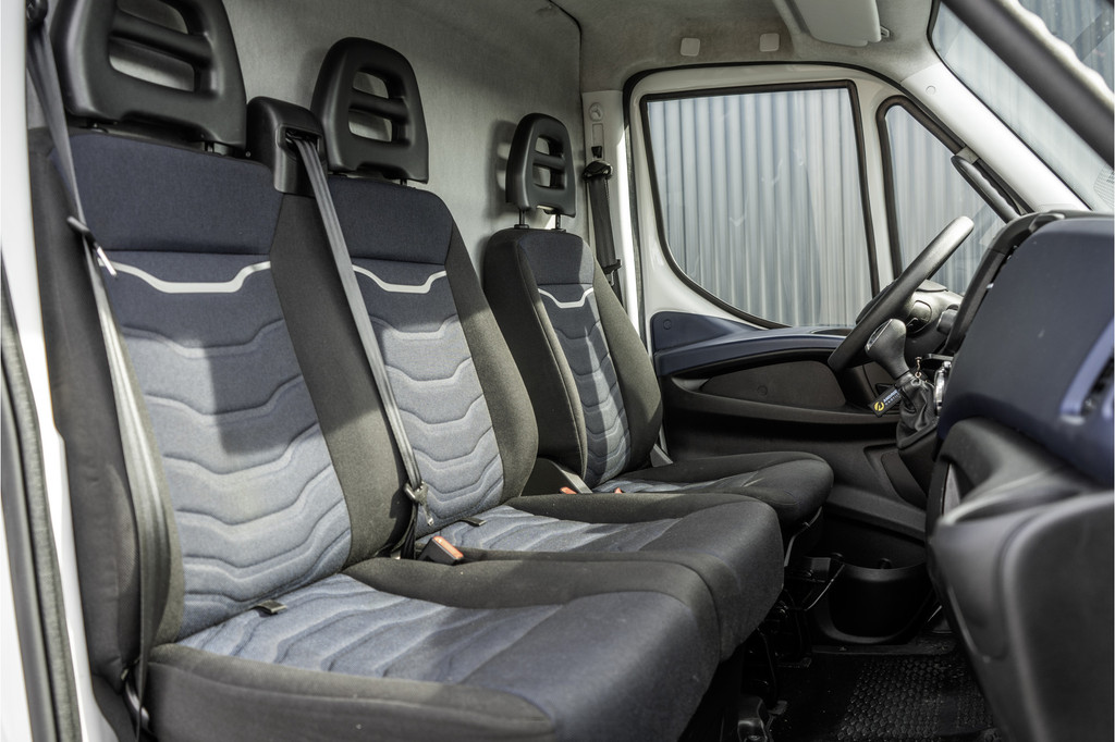 Iveco Daily **35S14V 2.3 L2H2 | Automaat | Euro 6 | Cruise | Climate | 3500 KG Trekgewicht | Trekhaak** 11