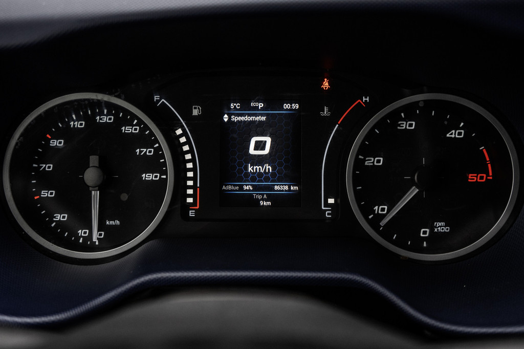 Iveco Daily **35S14V 2.3 L2H2 | Automaat | Euro 6 | Cruise | Climate | 3500 KG Trekgewicht | Trekhaak** 14