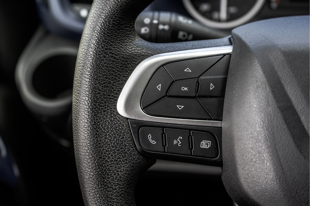 Iveco Daily **35S14V 2.3 L2H2 | Automaat | Euro 6 | Cruise | Climate | 3500 KG Trekgewicht | Trekhaak** 14