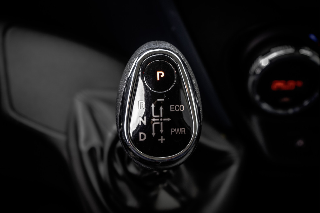 Iveco Daily **35S14V 2.3 L2H2 | Automaat | Euro 6 | Cruise | Climate | 3500 KG Trekgewicht | Trekhaak** 18