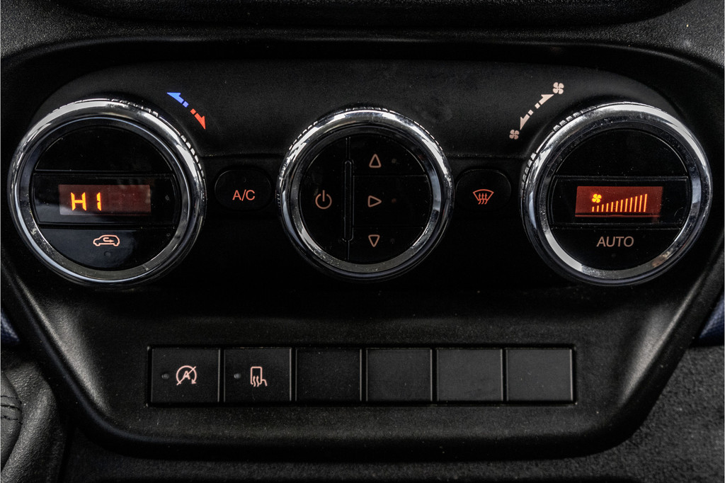 Iveco Daily **35S14V 2.3 L2H2 | Automaat | Euro 6 | Cruise | Climate | 3500 KG Trekgewicht | Trekhaak** 19