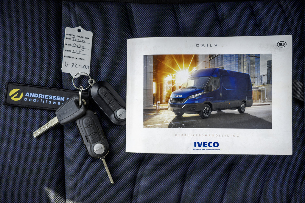 Iveco Daily **35S14V 2.3 L2H2 | Automaat | Euro 6 | Cruise | Climate | 3500 KG Trekgewicht | Trekhaak** 20