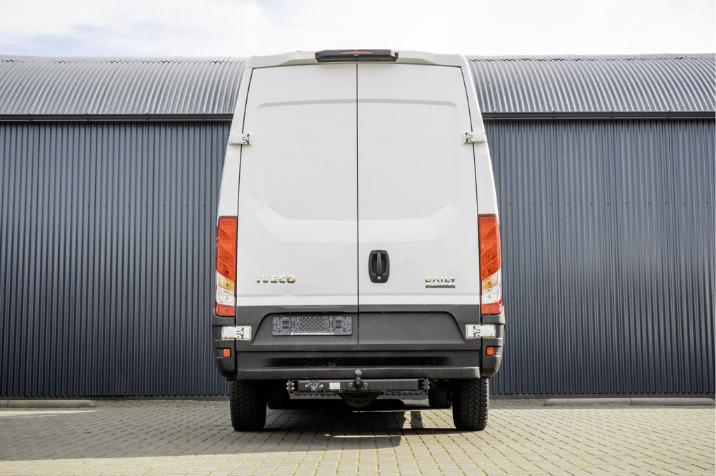 Iveco Daily **35S14V 2.3 L2H2 | Automaat | Euro 6 | Cruise | Climate | 3500 KG Trekgewicht | Trekhaak** 7