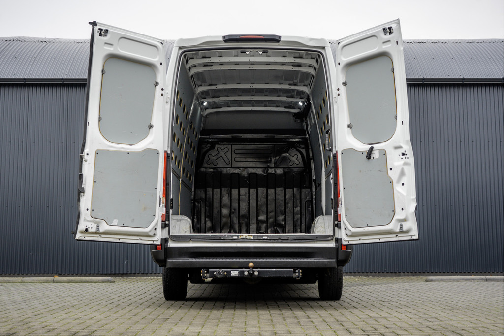 Iveco Daily **35S14V 2.3 L2H2 | Automaat | Euro 6 | Cruise | Climate | 3500 KG Trekgewicht | Trekhaak** 8
