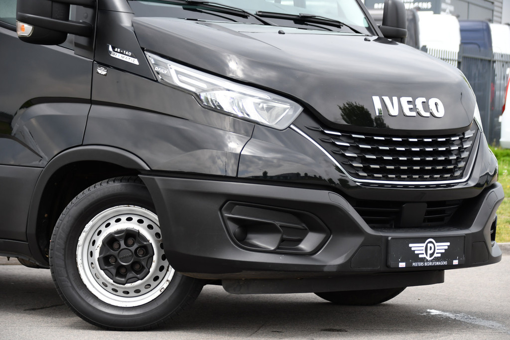 Iveco Daily 35S14V 2.3 L2H2 Cruise, LED, 3500kg Trekhaak, Automaat, Bluetooth, Geveerde stoel, Sensoren, Uniek! 8