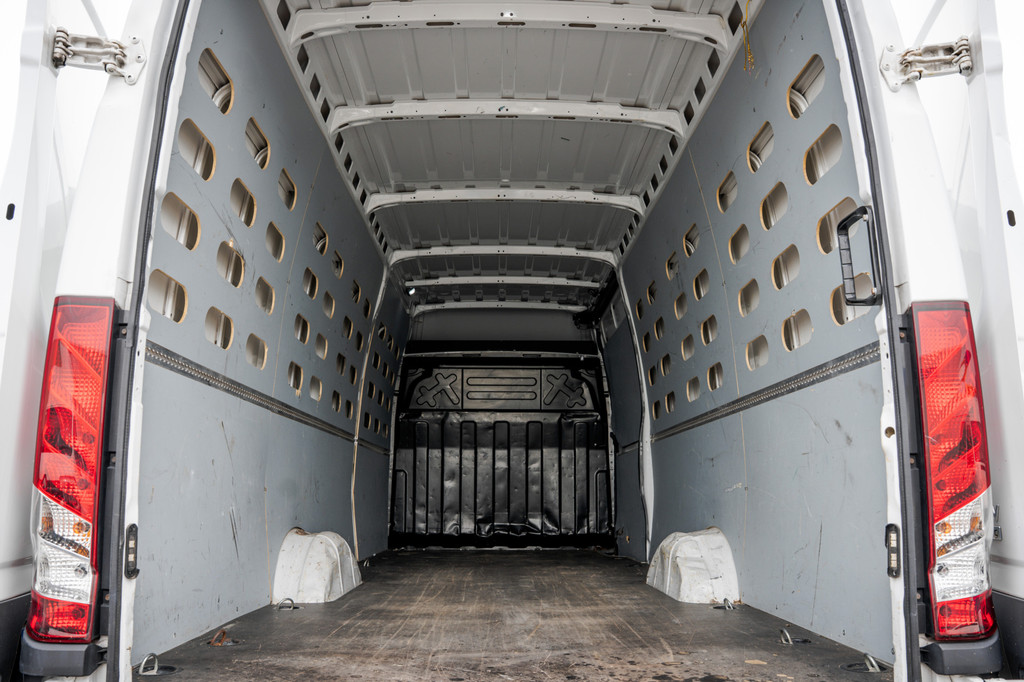 Iveco Daily 35S14V 2.3 L4H2 | Automaat | 3.5T Trekgewicht | Climate | Cruise | Euro 6 10