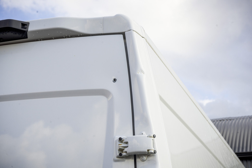 Iveco Daily **35S14V 2.3 L4H2 | Automaat | Euro 6 | Cruise | Climate | 3500 KG Trekgewicht | Trekhaak** 20