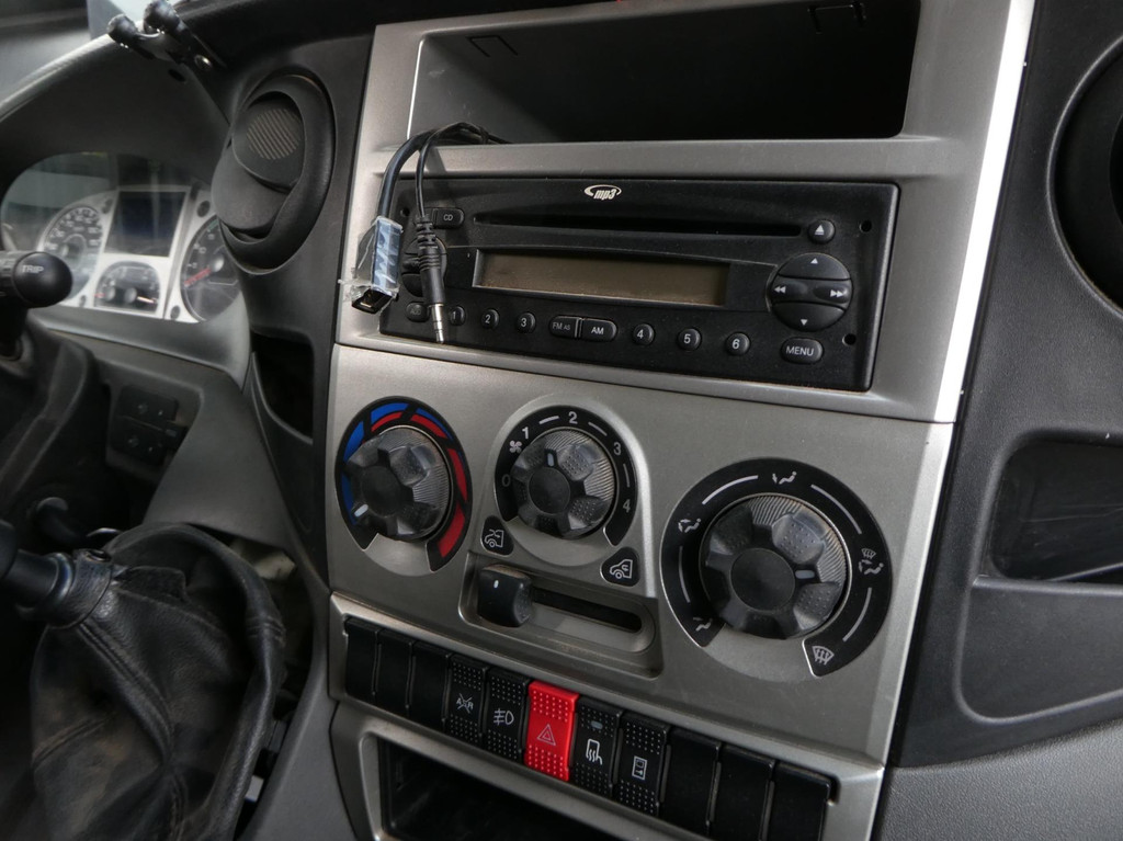 Iveco Daily 35S14V EEV 330 L2H2, Euro 5, Trekhaak, 3-Zits. 12