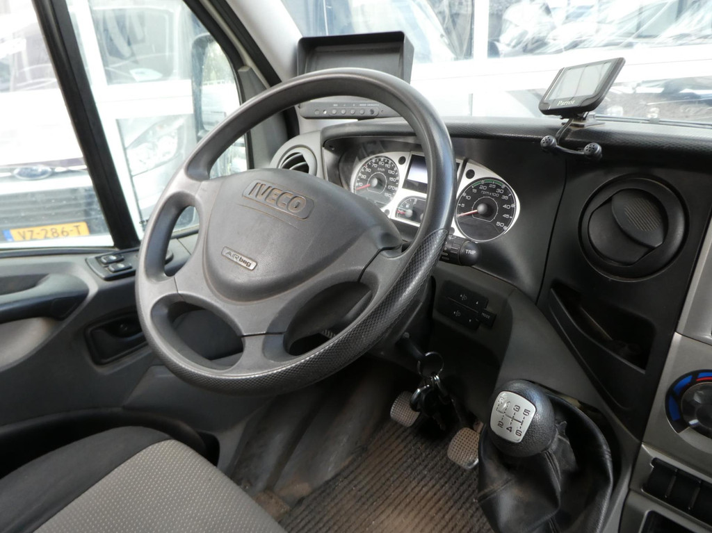 Iveco Daily 35S14V EEV 330 L2H2, Euro 5, Trekhaak, 3-Zits. 13
