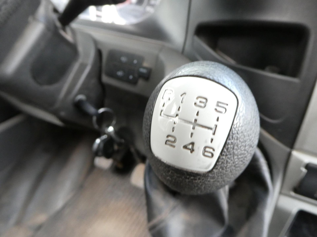 Iveco Daily 35S14V EEV 330 L2H2, Euro 5, Trekhaak, 3-Zits. 14