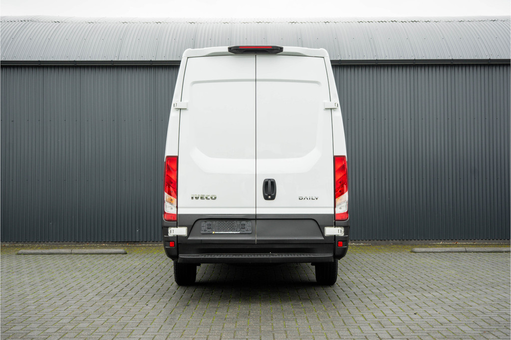 Iveco Daily **35S14V L2H2 | 140PK | 3.5T Trekgewicht | Cruise | Climate** 8