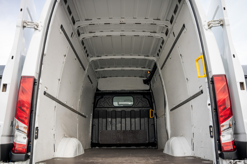 Iveco Daily **35S16 | 156 PK | 3.500KG trekgew. 3-Zits | Climate** 10