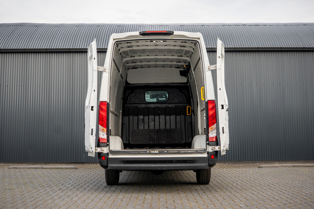 Iveco Daily **35S16 | 156 PK | 3.500KG trekgew. 3-Zits | Climate** 9