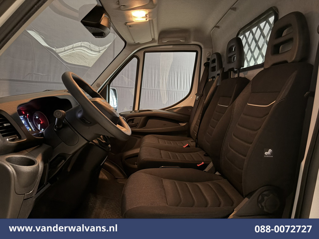 Iveco Daily 35S16 157pk 3500kg Trekvermogen L2H2 Euro6 Airco | 270 Graden Achterdeuren | Parkeersensoren Bijrijdersbank 12