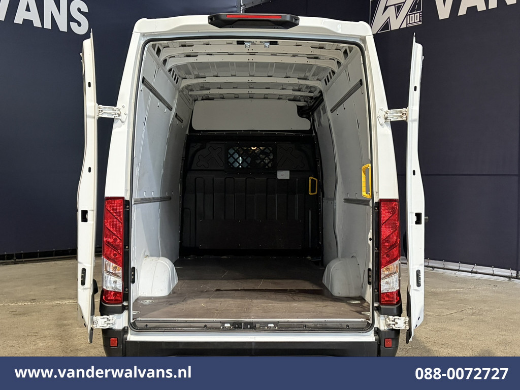Iveco Daily 35S16 157pk 3500kg Trekvermogen L2H2 Euro6 Airco | 270 Graden Achterdeuren | Parkeersensoren Bijrijdersbank 2