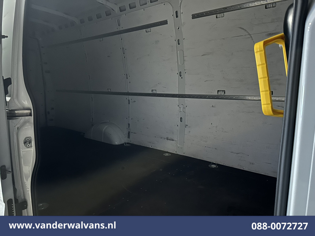 Iveco Daily 35S16 157pk L3H2 Euro6 Airco | 3500kg trekvermogen | Parkeersensoren Bijrijdersbank 10