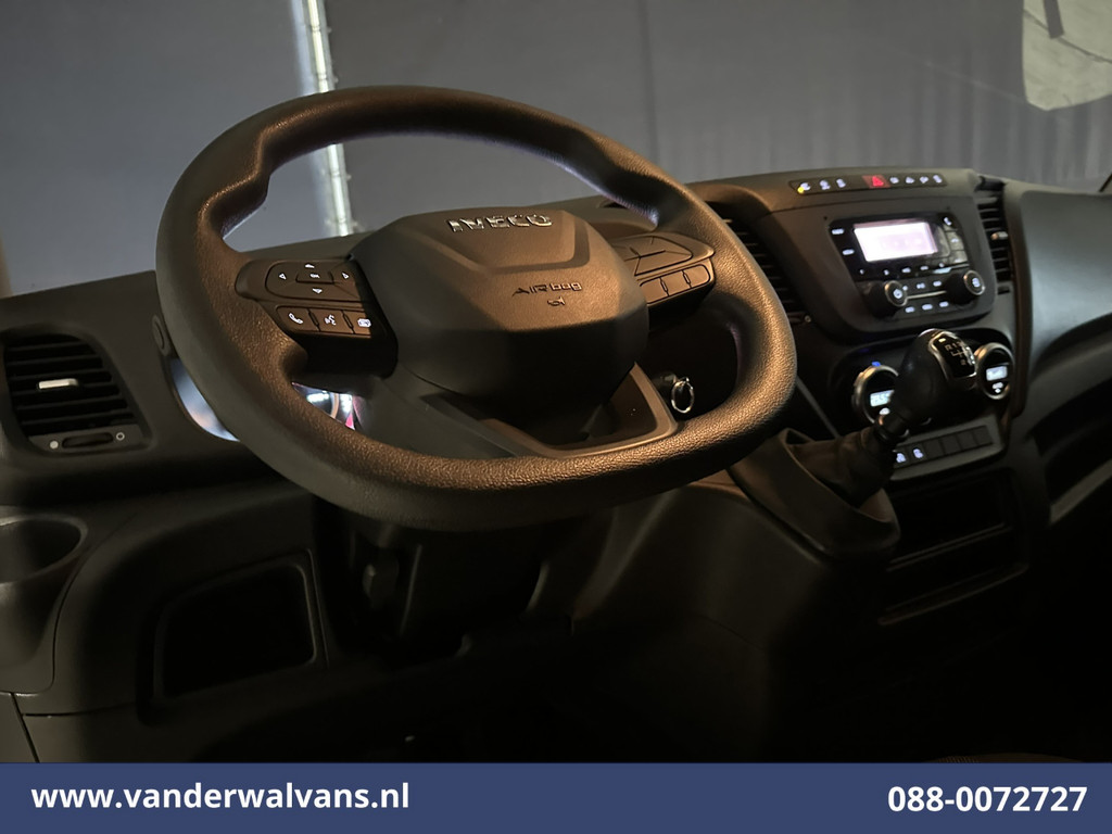 Iveco Daily 35S16 157pk L3H2 Euro6 Airco | 3500kg trekvermogen | Parkeersensoren Bijrijdersbank 12