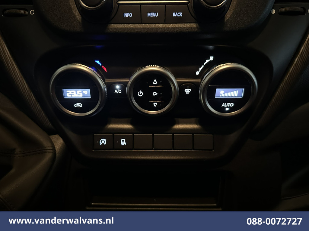 Iveco Daily 35S16 157pk L3H2 Euro6 Airco | 3500kg trekvermogen | Parkeersensoren Bijrijdersbank 3
