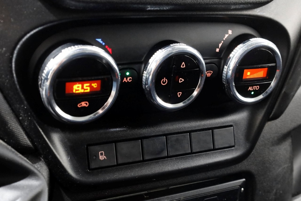 Iveco Daily 35S16 160pk E6 L2H2 HiMatic Automaat Airco/Camera Trekhaak 3500kg 05-2018 16