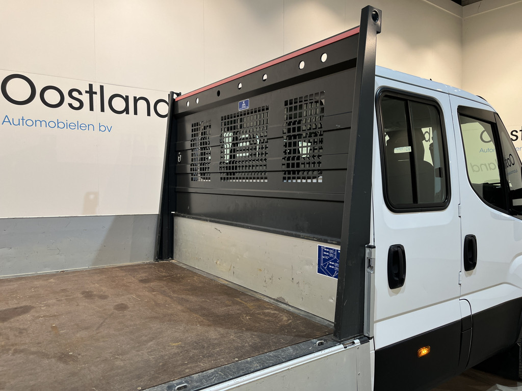 Iveco Daily 35S16 2.3 375 DC 7 pers. Open Laadbak / Euro 6 / Trekhaak 3.500 KG / Airco / Cruise Control / 32.300 KM !! 17