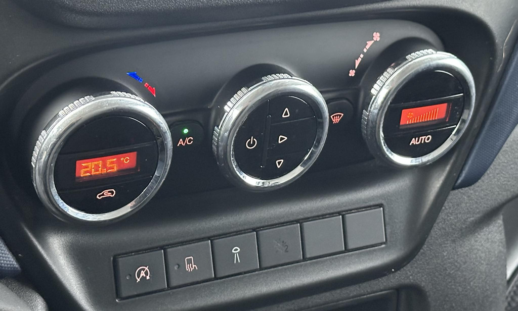 Iveco Daily 35S16H 2.3 Automaat Bakwagen met Laadklep 14