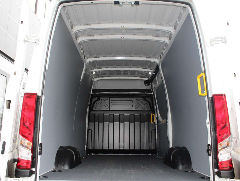 Iveco Daily 35S16 HA8 2.3 352L H2 Airco/Cruise/Nav/Cam Trekh. 7