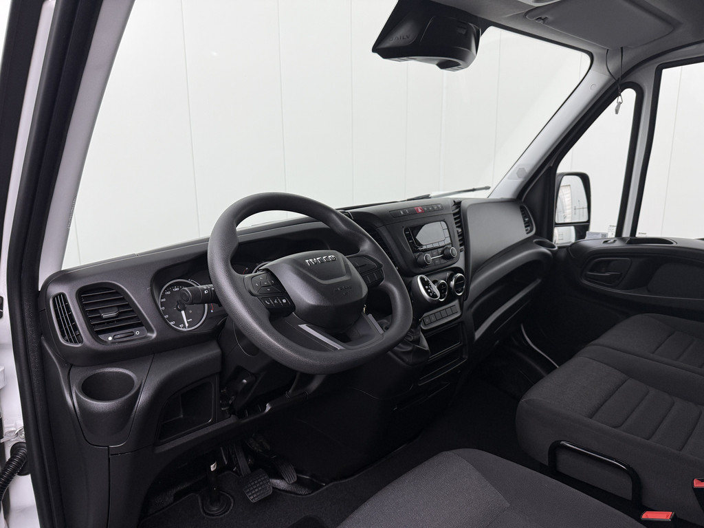 Iveco Daily 35S16 Hi-Matic Automaat L2H2 | 3500Kg Trekken | Airco | 3-Zits | Betimmering 3