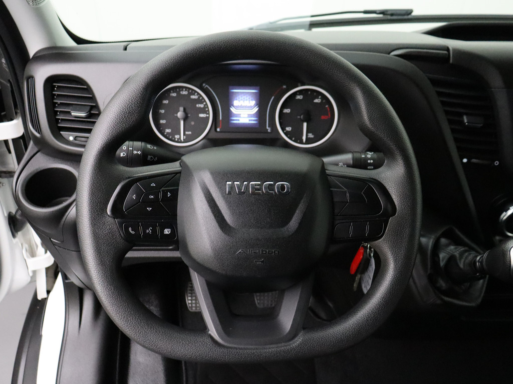 Iveco Daily 35S16 L2H2 | 3500Kg TG | Airco | 3-Persoons | Betimmering 14