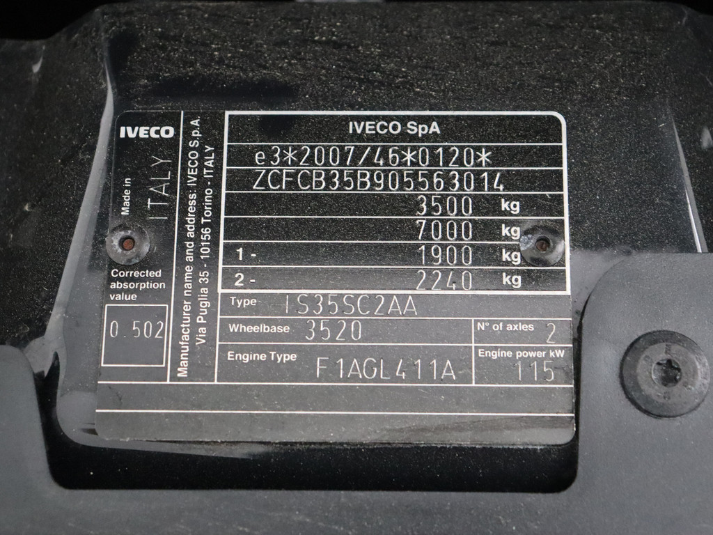 Iveco Daily 35S16 L2H2 | 3500Kg TG | Airco | 3-Persoons | Betimmering 19