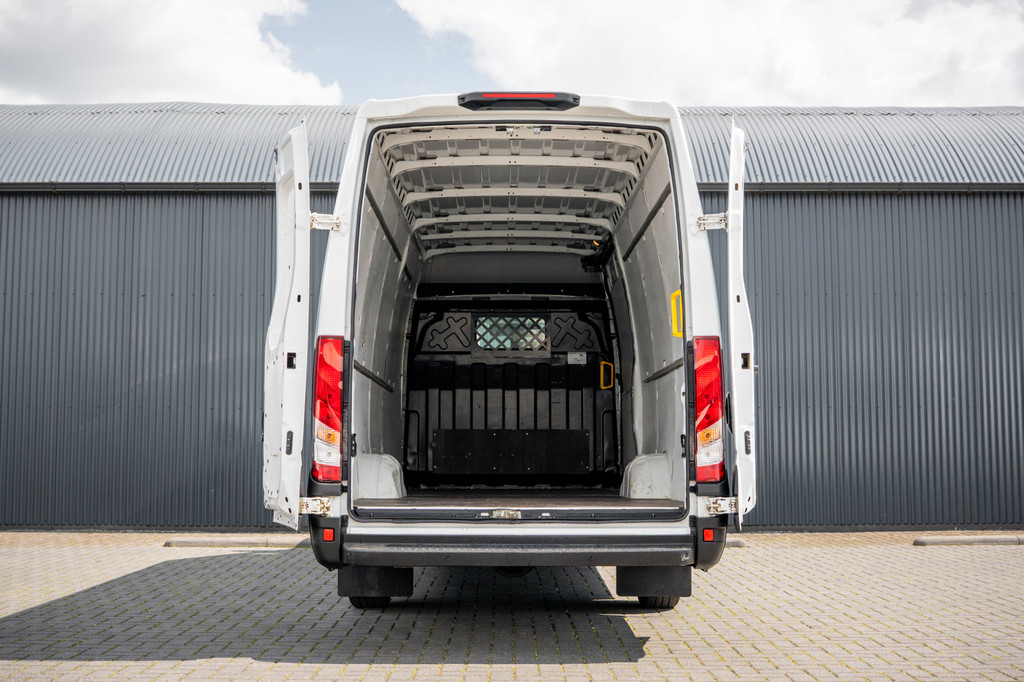 Iveco Daily 35S16 | L4H2 | 157 PK | 3-Zits | Airco | Parkeersensoren 8
