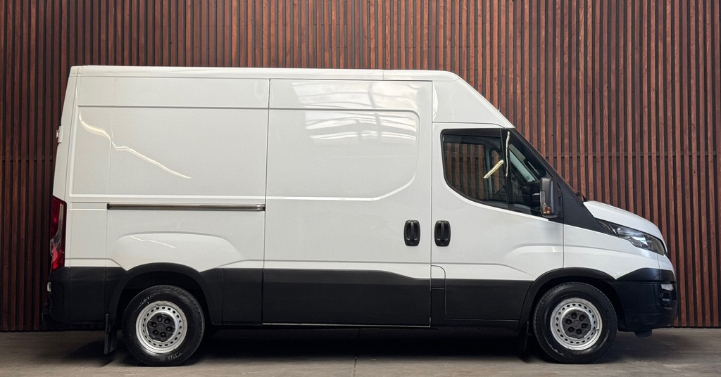 Iveco Daily 35S16V 2.3 H2 AUT CAMERA-CRUISE-TREKHAAK-DAB+ 4