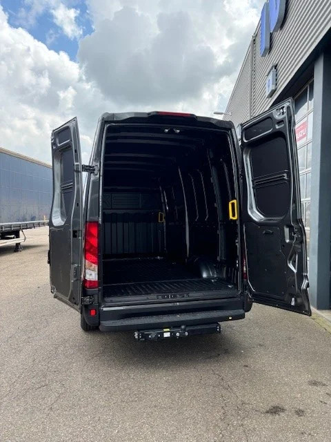 Iveco Daily 35S16V A8 L3 H2 12