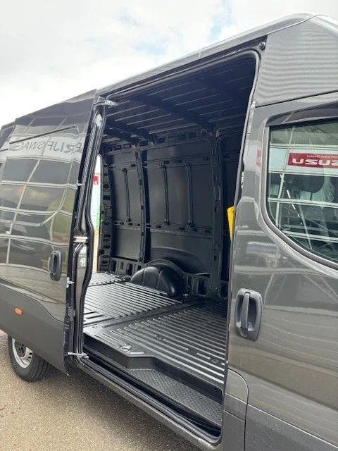 Iveco Daily 35S16V A8 L3 H2 14
