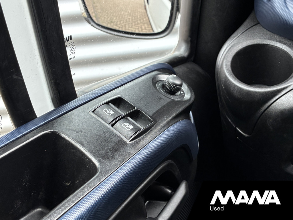 Iveco Daily 35S18 180pk 3.0L L2LH2 Hi-Matic Automaat Imperiaal Trekhaak Cruise Camera Climate Control 17