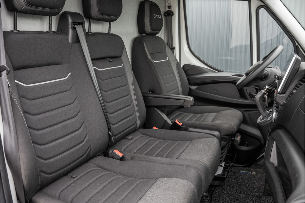 Iveco Daily 35S18 | 3.0L 180PK | Automaat | NW MODEL | 3.5T Trekgewicht | Camera | Carplay | Climate 13