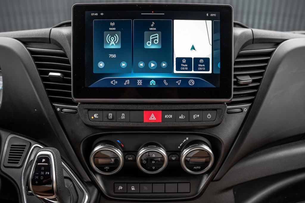 Iveco Daily 35S18 | 3.0L 180PK | Automaat | NW MODEL | 3.5T Trekgewicht | Camera | Carplay | Climate 20
