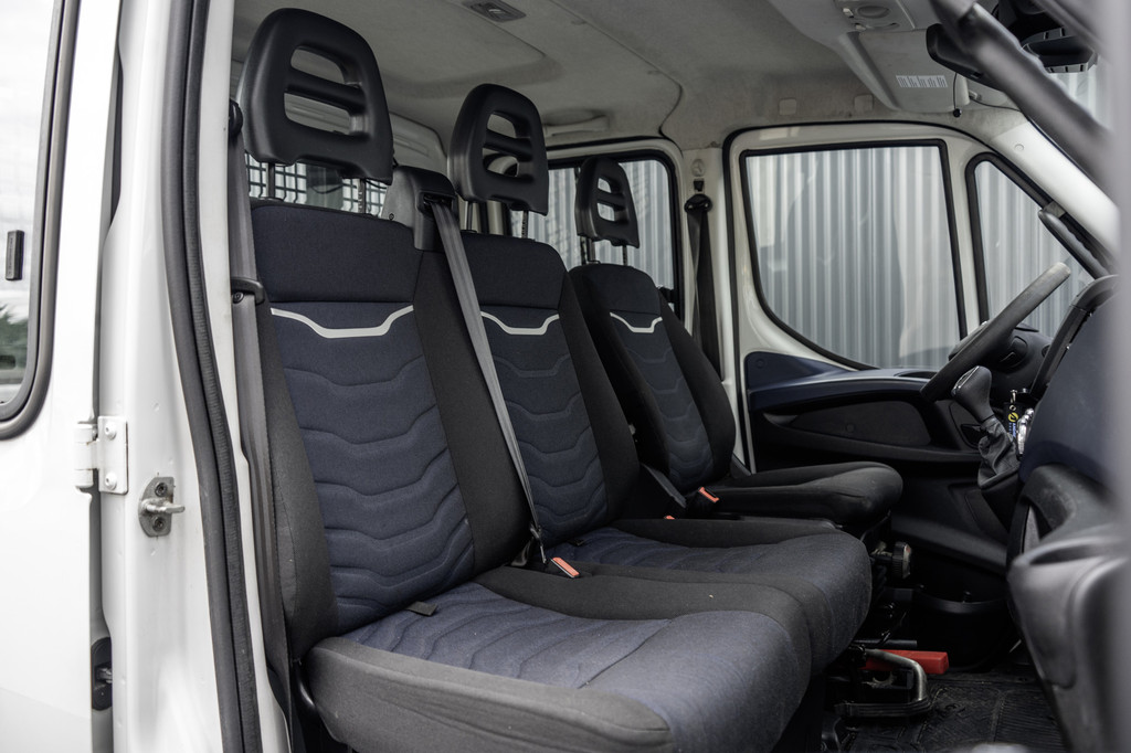 Iveco Daily 35S18D 375 | 3.0 180PK | Hiab 013 | 3.5T Trekgewicht | Automaat | Climate | Camera | Euro 6 15