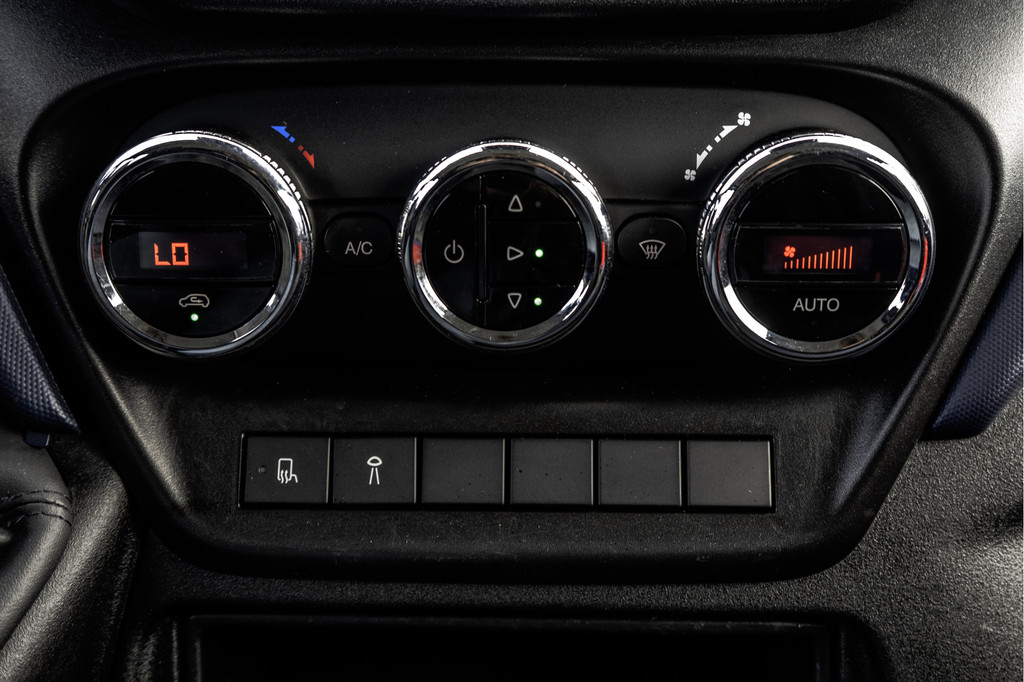 Iveco Daily 35S18D 375 | 3.0 180PK | Hiab 013 | 3.5T Trekgewicht | Automaat | Climate | Camera | Euro 6 21