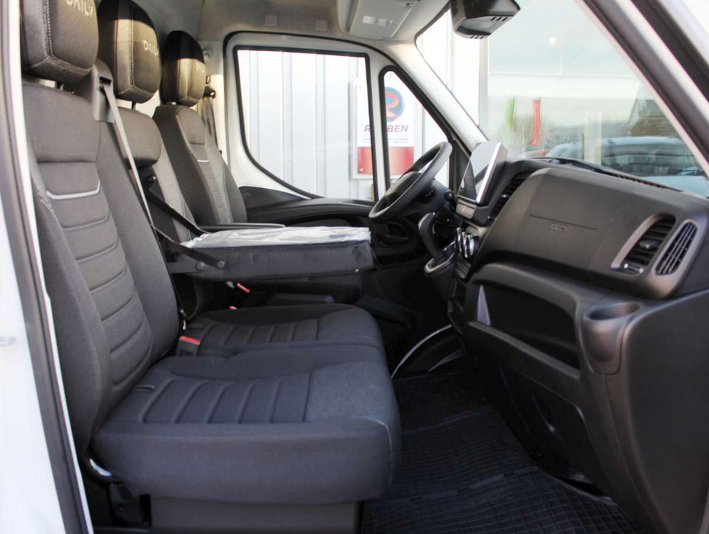 Iveco Daily 35S18 HA8 3.0 352L H2 Airco/Cruise/Cam/Nav Nieuw 10