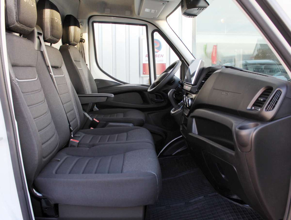 Iveco Daily 35S18 HA8 3.0 352L H2 Airco/Cruise/Cam/Nav Nieuw 9