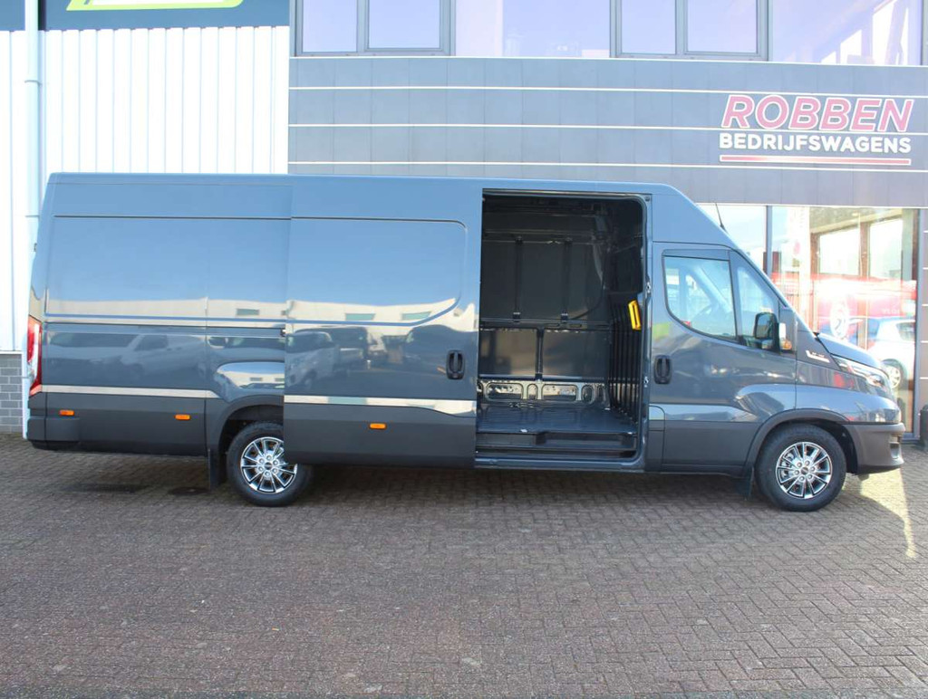 Iveco Daily 35S18 HA8 3.0 410 L4H2 Airco/Cruise/Cam Nieuw 2