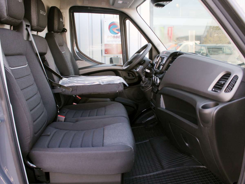 Iveco Daily 35S18 HA8 3.0 410 L4H2 Airco/Cruise/Cam Nieuw 8