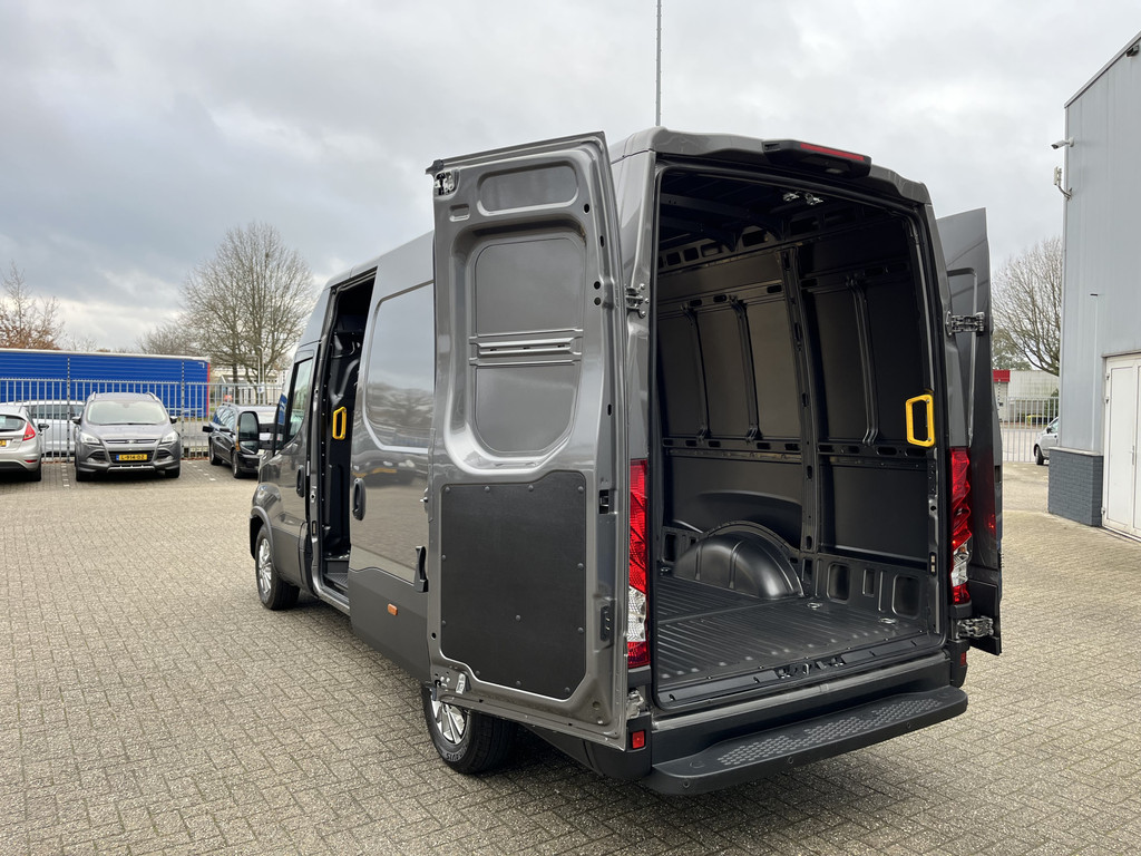 Iveco Daily 35S18HV 3.0 352L H2 Schuifdeur links en rechts | BPM Vrij 7