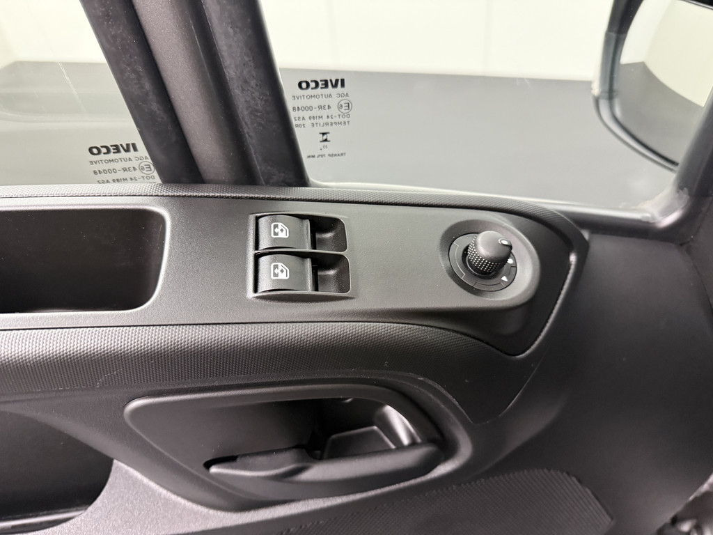 Iveco Daily 35S18HV 3.0L HiMatic Automaat L4H3 Maxi | Airco | Cruise | Multimedia | 3-Zits | Oprijplaat 8