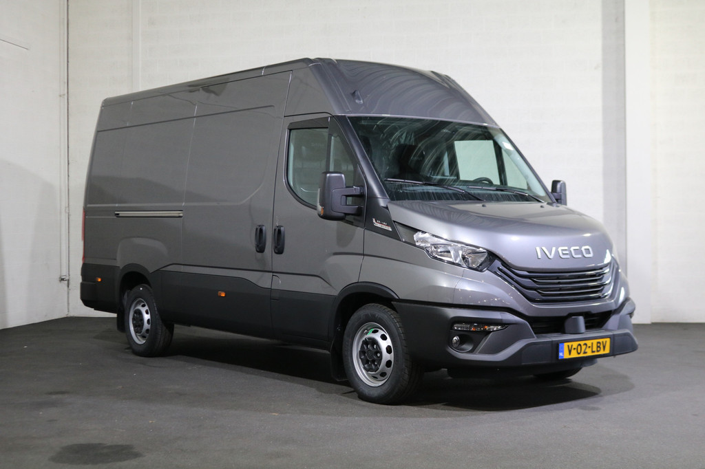 Iveco Daily 35S18 Hi-Matic L2 H2 Airco Navigatie Trekhaak Digitaal Dashboard (Voorraad in de Wal) 4