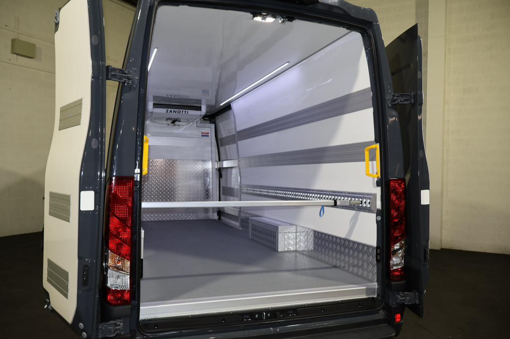 Iveco Daily 35S18 L4 H2 Koelwagen 13