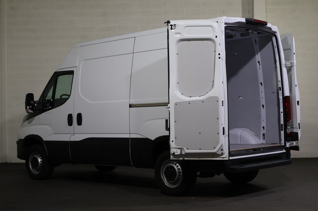 Iveco Daily 35S21 3.0 210pk Hi-Matic Automaat Luchtvering Standkachel Led 12