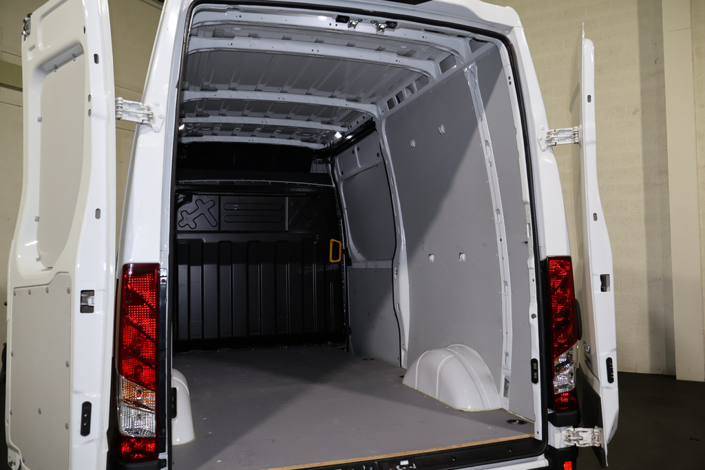 Iveco Daily 35S21 3.0 210pk Hi-Matic Automaat Luchtvering Standkachel Led 13